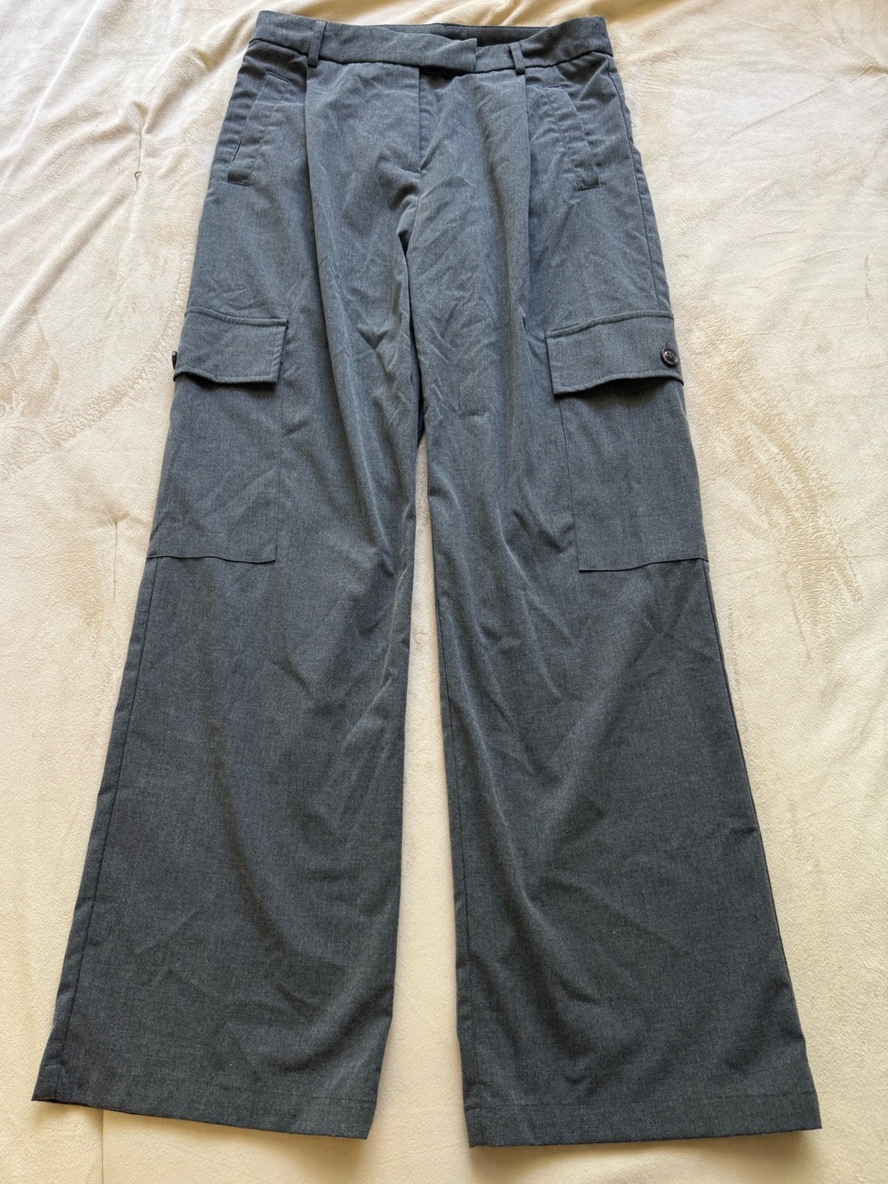 Jacquie the Label Women’s Gray Cargo Pants Size M